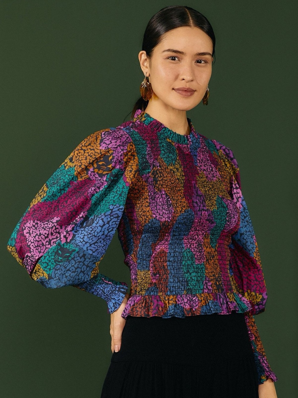 FARM Rio Smocked Mock Neck Blouse Jewel-Toned Abstract Print Size Small